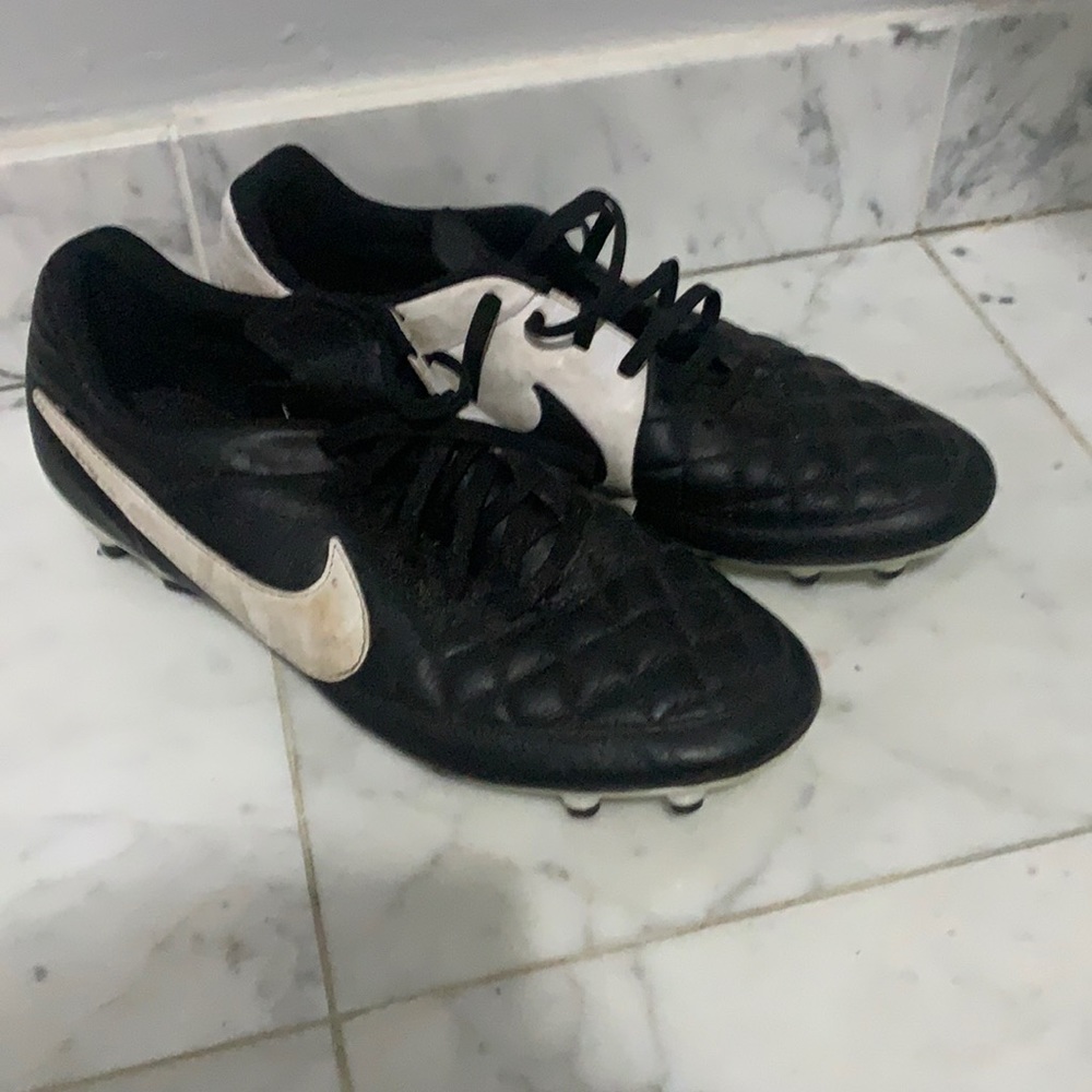 nike tiempo cleats